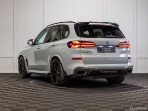 232 BMW X5 X-Drive 50e M-Sport - Image 4