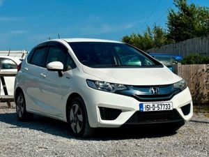 Honda Fit Daa-gp5 Hybrid 5DR Auto - Image 4