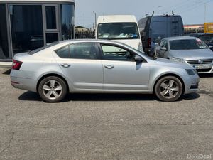 Skoda Octavia 1.6 TDI Ambition - Image 2