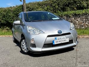 Toyota Aqua 1.8 Hybrid petrol. - Image 4
