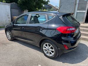 Ford Fiesta 1.1 new shape Fiesta - Image 2