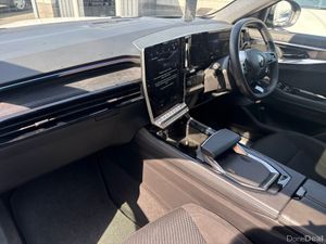 Renault Austral E-TECH Hybrid 200 iconic esprit Al - Image 4
