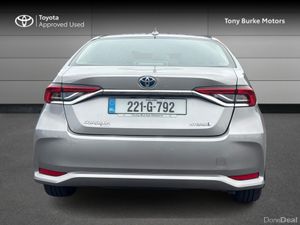 Toyota Corolla Saloon - Luna Edition - 1.8 Hybrid - Image 4