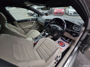 Volkswagen Golf LEATHER SEATS ( 192 REG ) FULL CRE - Image 3