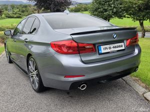 BMW 5-Series 2017 520d - Image 4