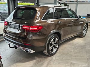 17 MERCEDES BENZ GLC 220 D 4MATIC - Image 3