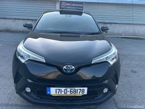 2017 Toyota C-HR G Package - Image 3