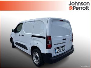 Peugeot Partner PARTNER PRO PLUS1.5 HDI 100 65 - Image 2