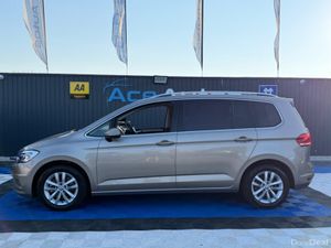 Volkswagen Touran COMFORT - 2.0L DIESEL 7 SEATS  - - Image 4