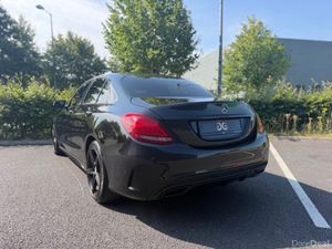 Mercedes-Benz C-Class C220 2.1 AMG LINE AUTO *FULL - Image 3