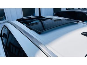 Suzuki Vitara VERY LOW MILEAGE AUTOMATIC 1.5 PETRO - Image 3