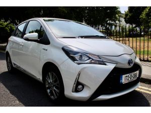 Toyota Yaris HY Hybrid SOL (w/grey) 4DR Auto, FSH - Image 2