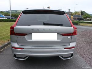 Volvo XC60 2023 (231) T6 Plus Dark AWD 2.0 Hybrid - Image 2