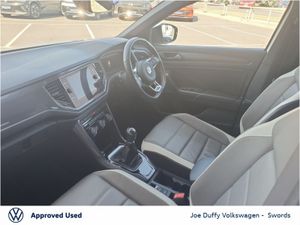 Volkswagen T-Roc 1.5 TSI 150bhp Sport - Image 4