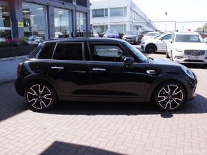 2021 MINI COOPER 1.5D 5DR HATCHBACK AUTOMATIC - Image 3