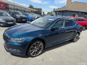 Skoda Superb 2019 LOW KM'S TOP SPEC STYLE - Image 4