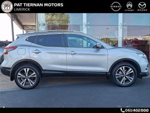 Nissan Qashqai 1.3 PET SV Premium + Leather seats - Image 3