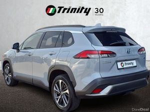 Toyota Corolla Cross ** LOW KMS ** AUTO ** TRINITY - Image 3