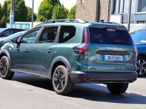 Dacia Jogger TCe 110 Expression, 7 seater , low mi - Image 4