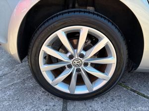 Volkswagen Golf 1.2 DBA AUCJZ 5DR AUTO - Image 3