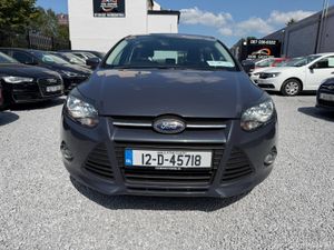 *AUTO/LOW KM* 2012 Ford Focus 1.6 IT-CVT Zetec - Image 2