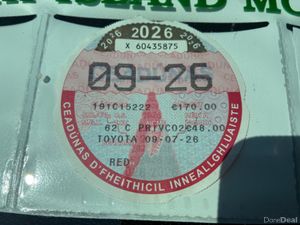 Toyota Prius DAA-ZVW51 - Image 2