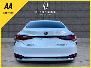 2021 Lexus ES300h *ULTRA LUXURY* HYBRID (GIGANTIC) - Image 3