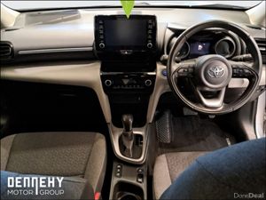 Toyota Yaris Cross 1.5 Hybrid CVT Luna - Image 3