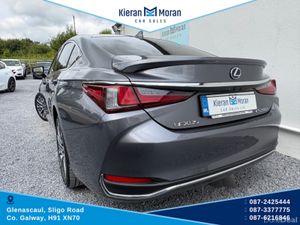Lexus ES ES 300H 2.5 CVT 215 BHP 4DR - Image 2