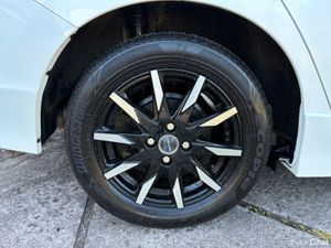 Honda Shuttle DAA-GP7 5DR AUTO - Image 3