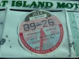 Toyota Vitz DAA-NHP130 5DR AUTO - Image 3