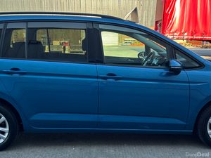 2016 Volkswagen Touran Automatic - Image 4