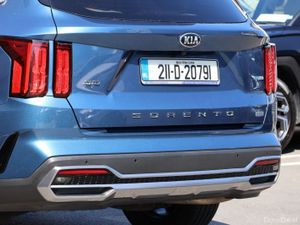 Kia Sorento 1.6 PHEV K4 4X4 7 seats - Image 4