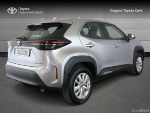Toyota Yaris Cross CR LUNA 4DR AUTO - Image 2