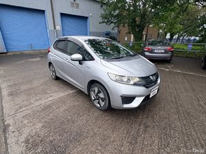 Honda Fit 1.5 Hybrid Petrol 2014 - Image 3