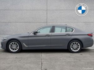 BMW 5-Series 520d SE Saloon - Image 3