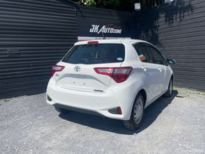 Toyota Yaris 1.0 VITZ AUTO 5DR - Image 4