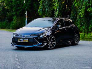 2018 Toyota Corolla 1.8 Petrol Hybrid G Z Edition - Image 4