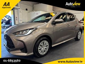 Toyota Yaris 1.5 Self-Charging Hybrid Automatic. A - Image 4