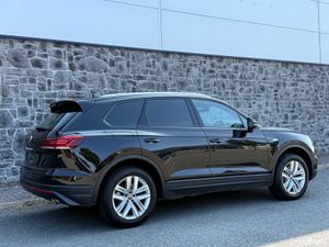 2023 Volkswagen Touareg 3.0TDI 2 Seat Comm - Image 3