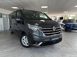 2025 Renault Trafic Advance 9 Seater Automatic - Image 4