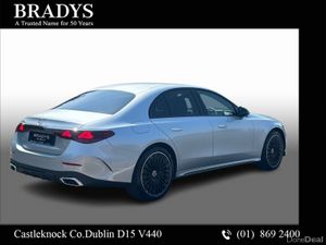 Mercedes-Benz E-Class 300De---AMG Line Plus---Nigh - Image 3
