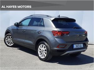 Volkswagen T-Roc **LIKE NEW** EDITION 75 2.0TDI  1 - Image 3