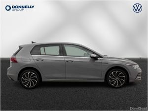 Volkswagen Golf Hatchback Style Edition - Image 4