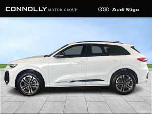 Audi Q5 *Cancelled Order €3,000 Discount* - SUV S - Image 4