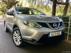 Nissan Qashqai Deluxe Edition Pristine Condition - Image 2
