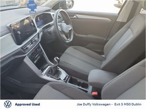 Volkswagen T-Roc LIFE 1.0 TSI 110HP MANUAL - Image 4