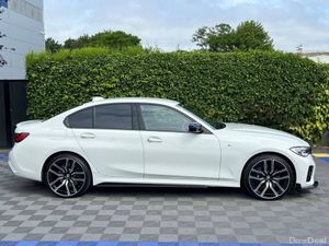 BMW 3-Series 330e M-SPORT COMPETITION 2.0 HYBRID / - Image 2