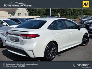 Toyota Corolla 1.8 HYBRID AUTOMATIC ONLY 80K KM - Image 2