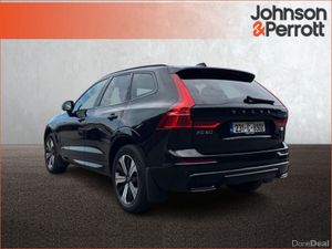 Volvo XC60 T6 Recharge PHEV 350hp Plus Dark  (Two - Image 4